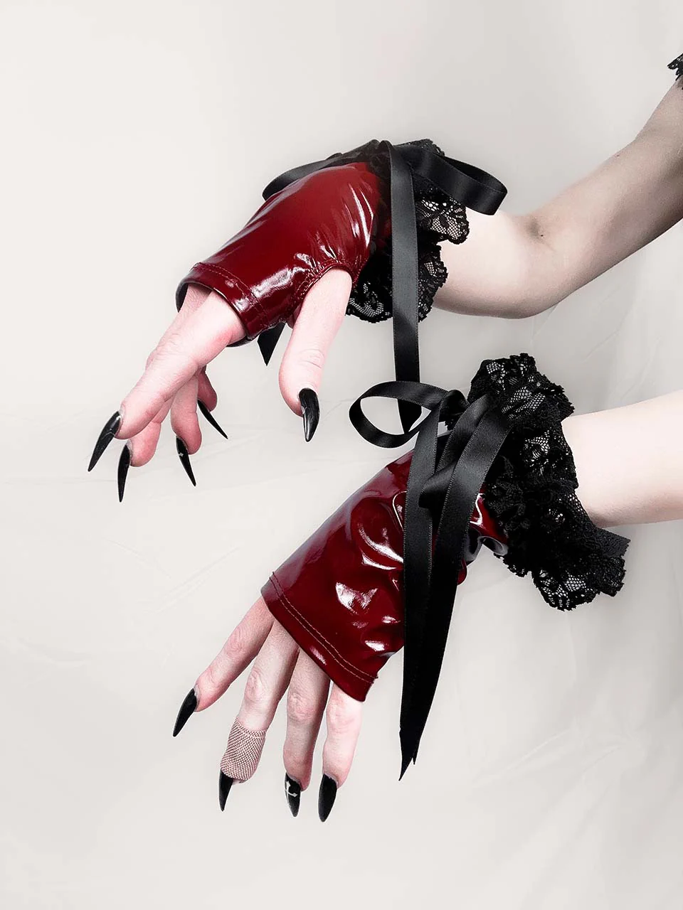 Bloodlust Gloves (limited edition) - Image 3