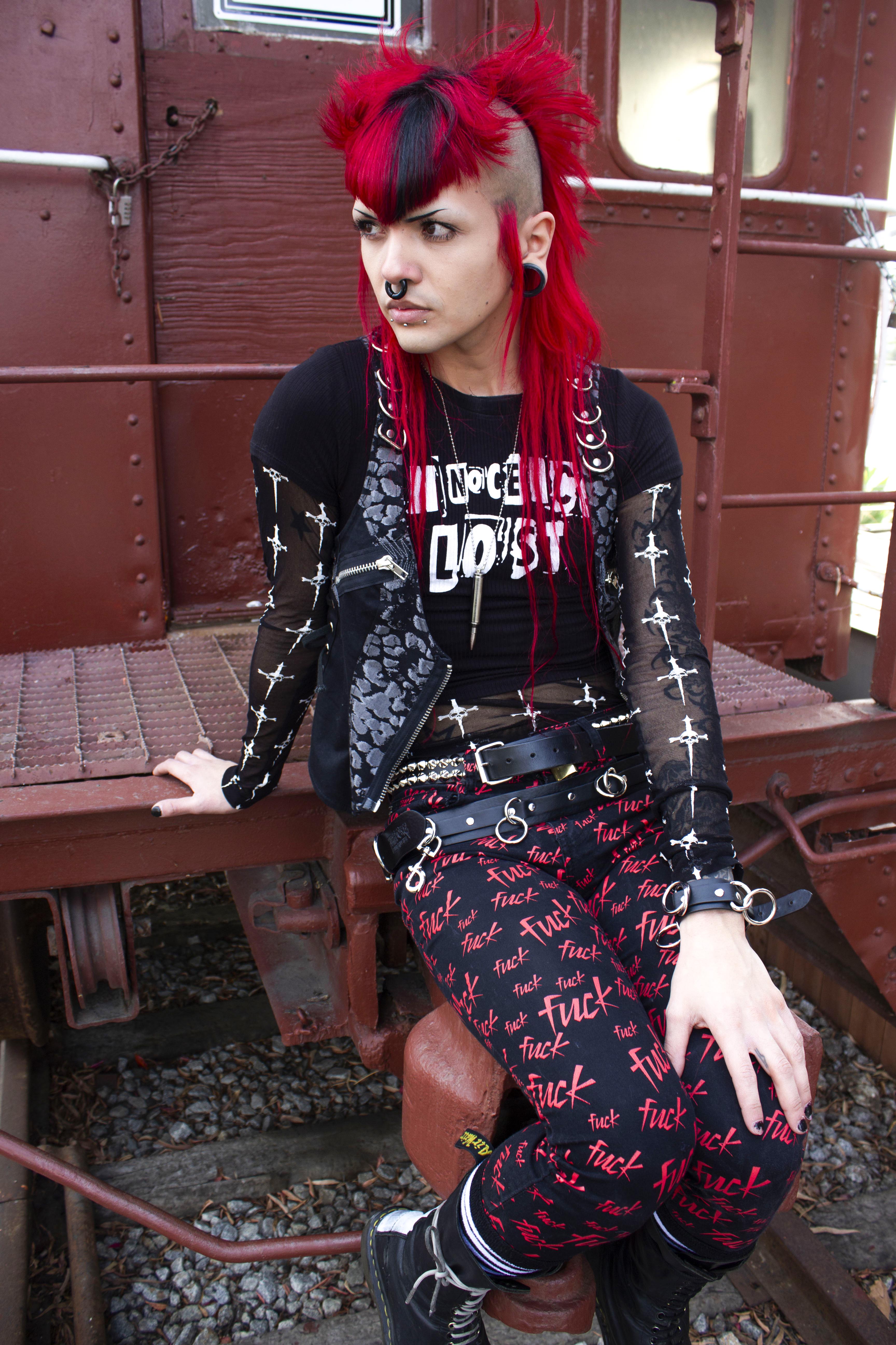 Vegan Bondage Belt - Image 7