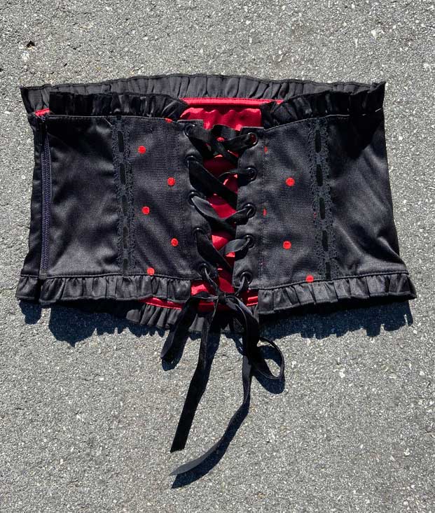 Vintage Blacklist Waistcincher - Image 2