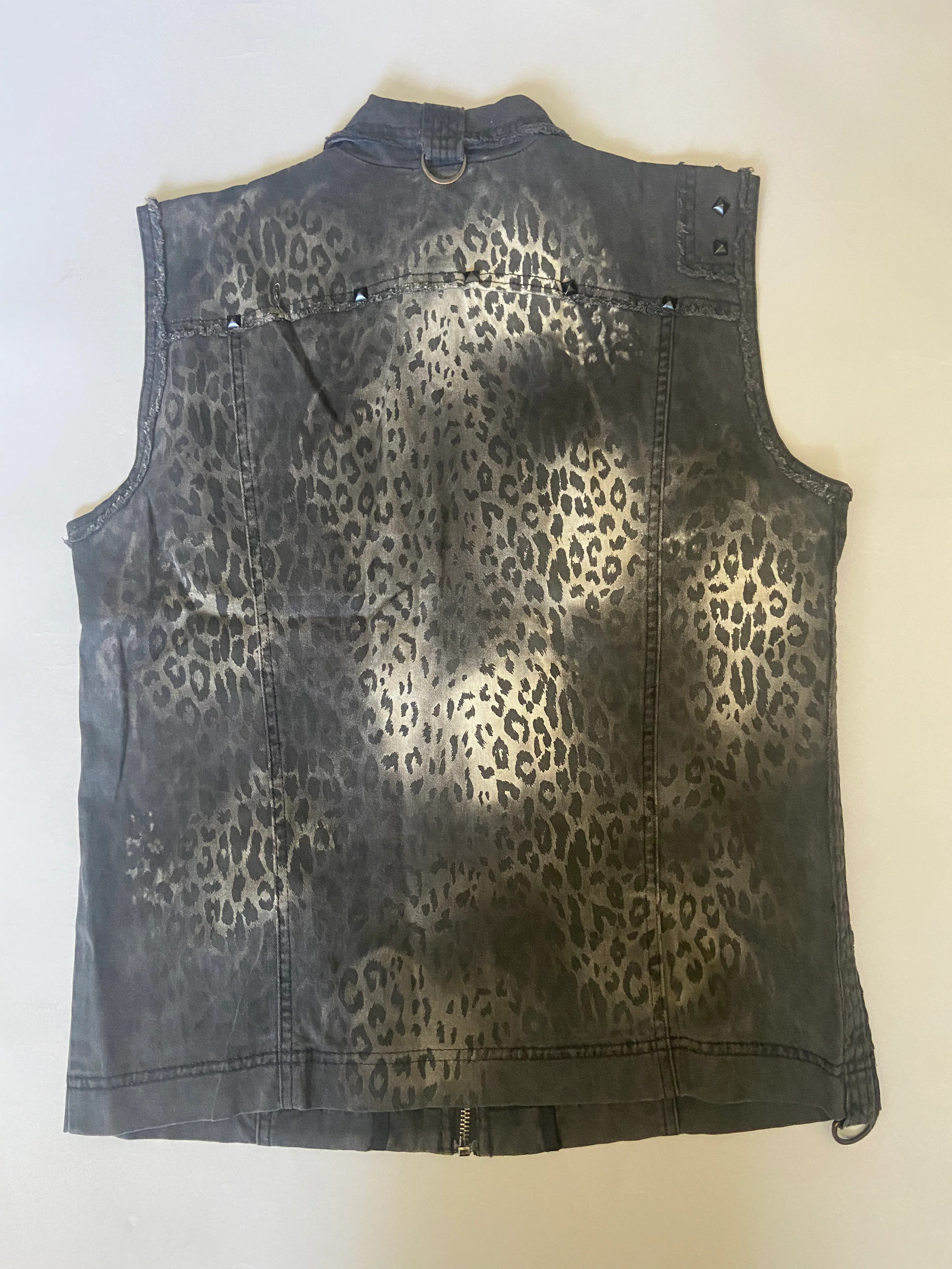 Vintage Bleached Out Black Leopard Print VEST - size M - Image 2