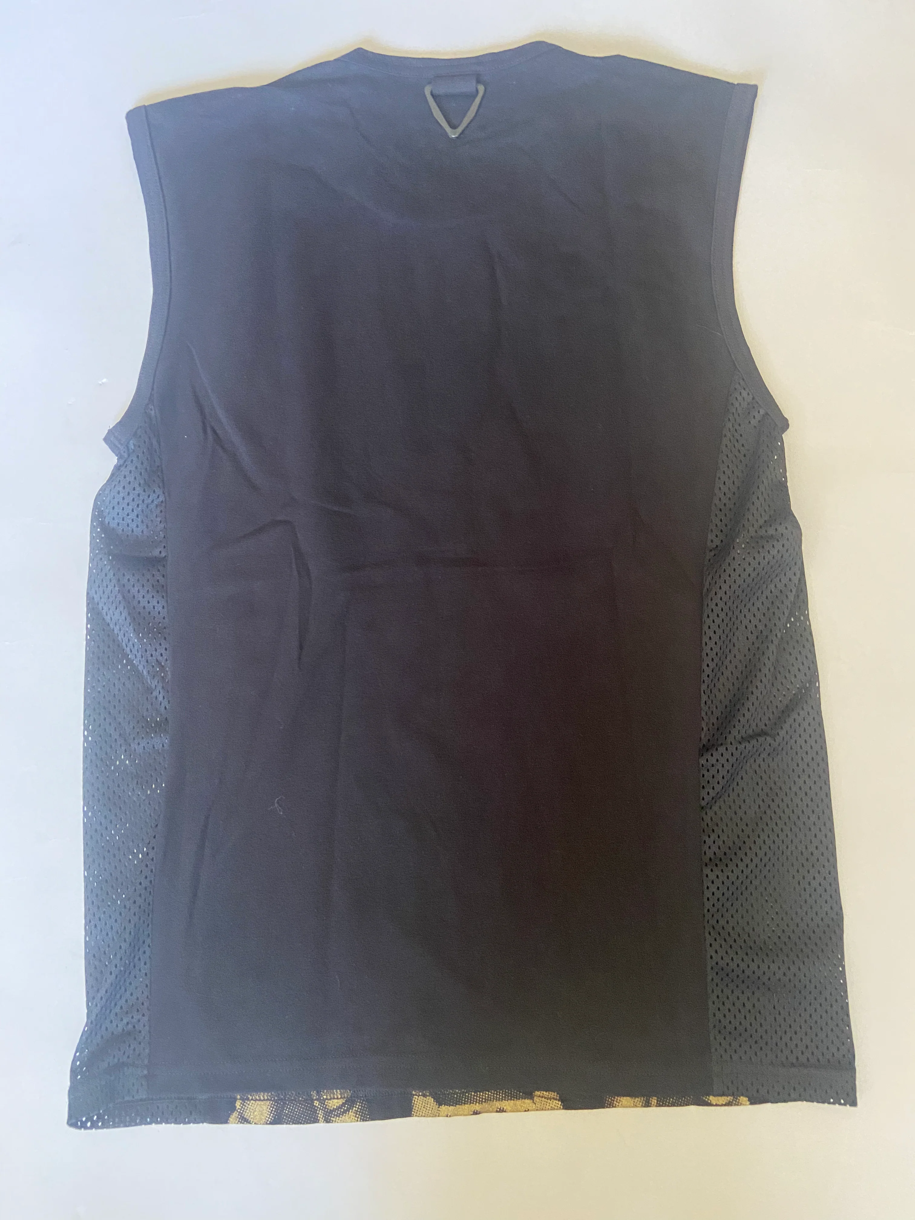 Vintage Men's Sleeveless Bio Mechanics Top - size M - Image 2